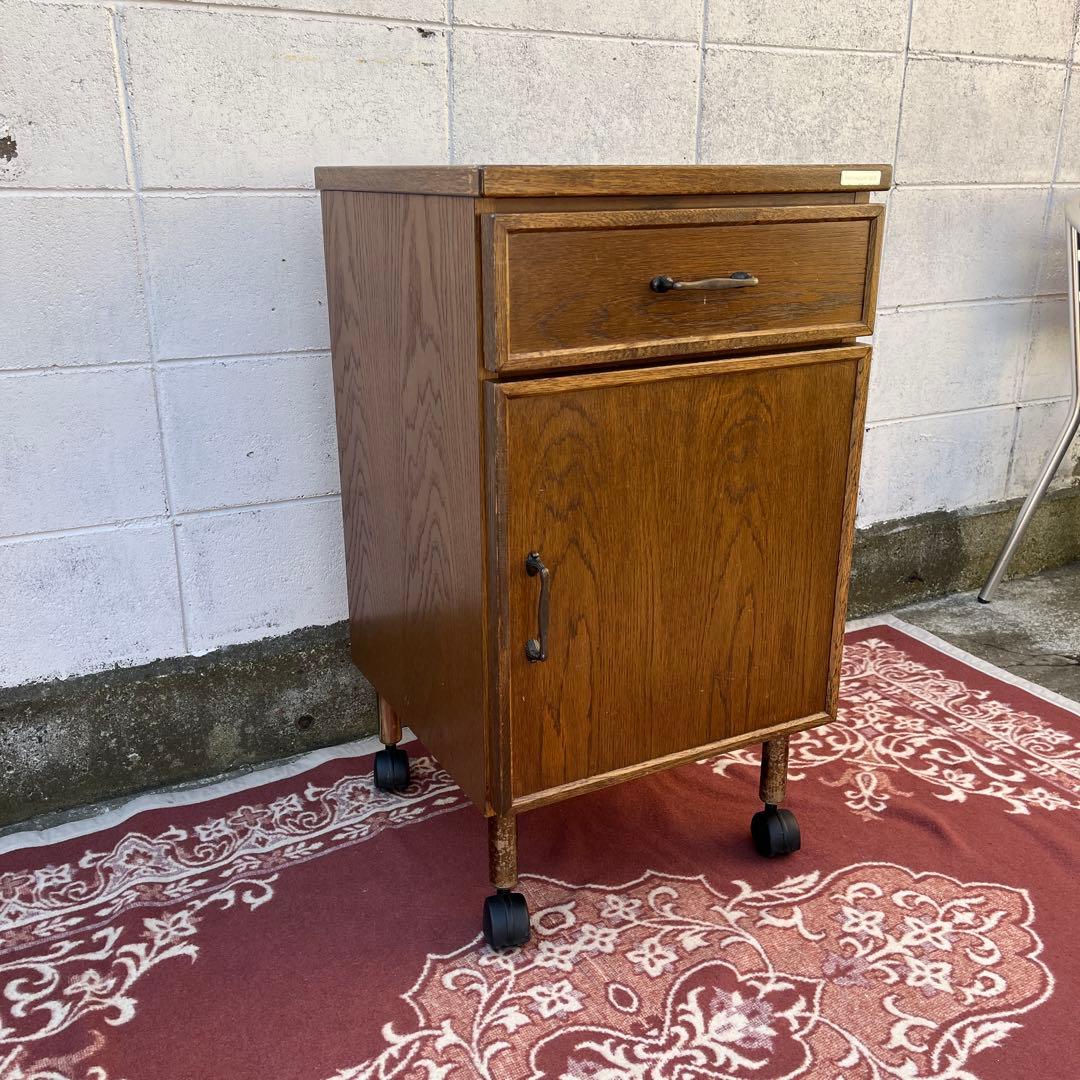 オーク材木製家具◾️パラマウントベッド 脚×キャスター付き チェスト キャビネット