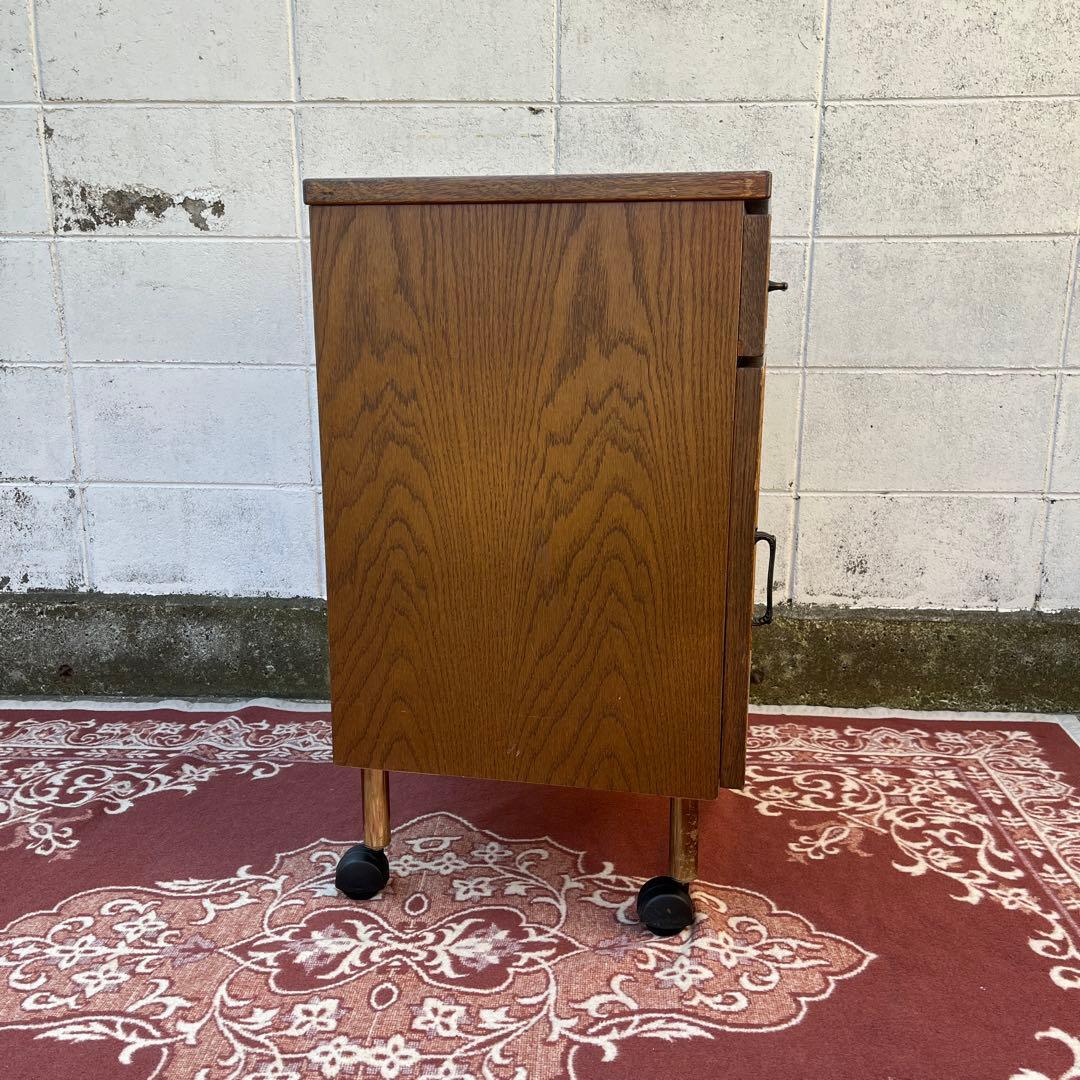 オーク材木製家具◾️パラマウントベッド 脚×キャスター付き チェスト キャビネット