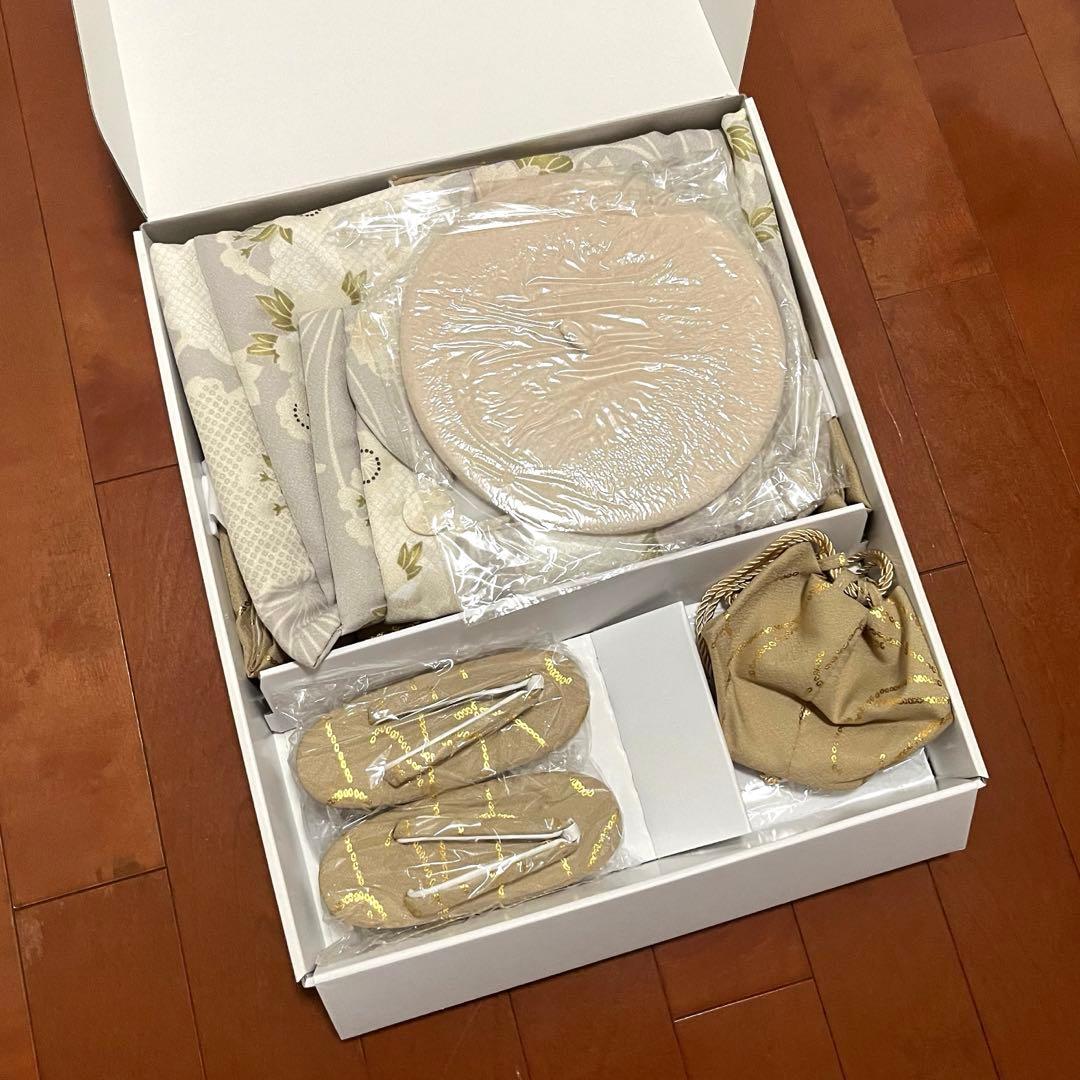 ひよこ商店 七五三 着物 3歳 女の子 被布セット グレー雪輪×シナモン金彩