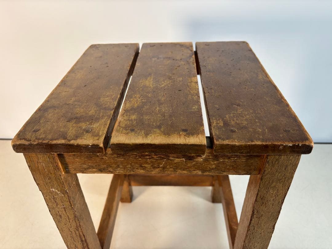 ヴィンテージ　木製スツール　角椅子　古道具　古家具