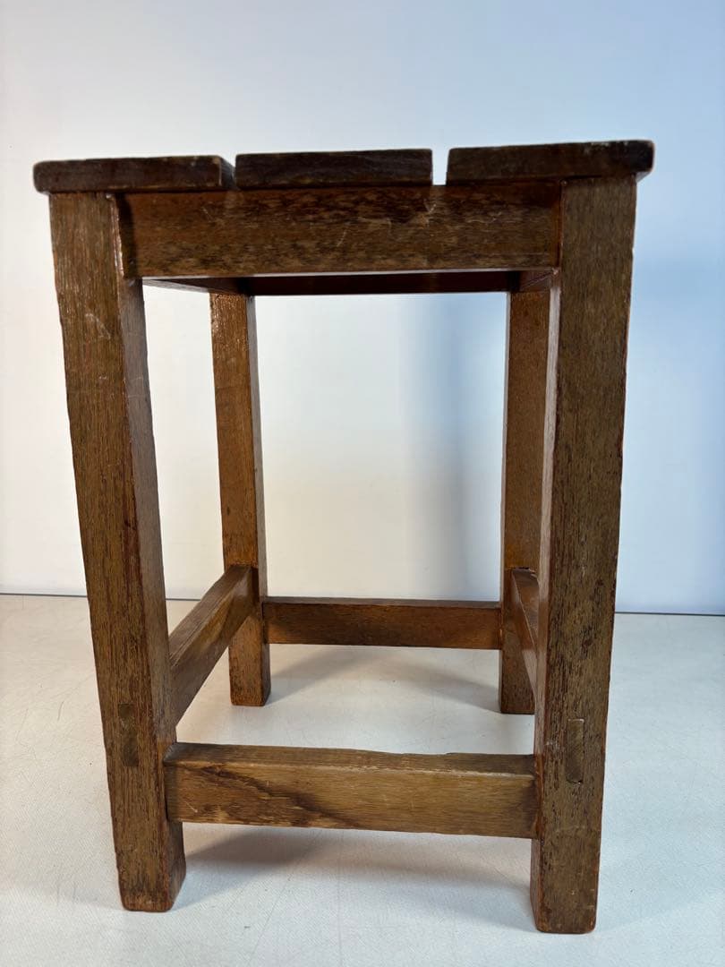 ヴィンテージ　木製スツール　角椅子　古道具　古家具