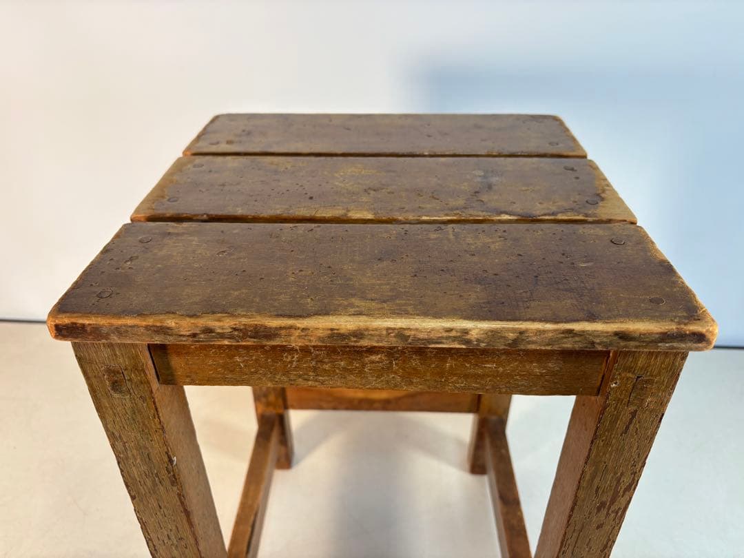 ヴィンテージ　木製スツール　角椅子　古道具　古家具