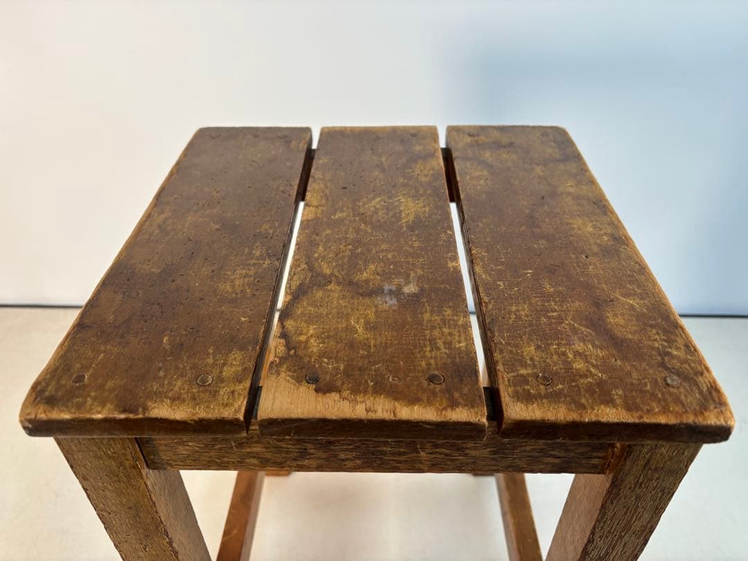 ヴィンテージ　木製スツール　角椅子　古道具　古家具