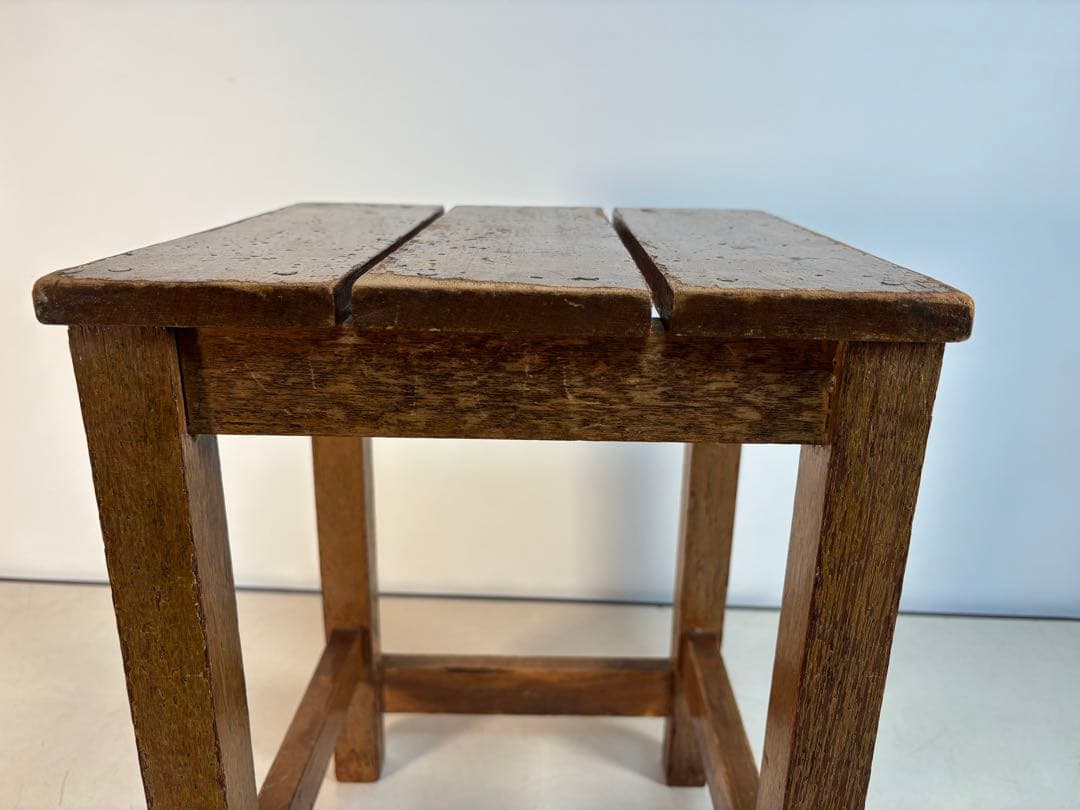 ヴィンテージ　木製スツール　角椅子　古道具　古家具