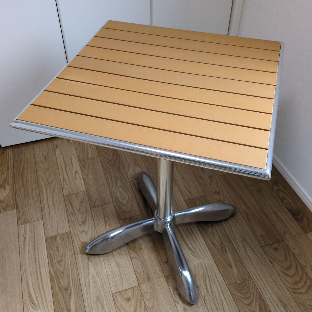 正方形テーブル