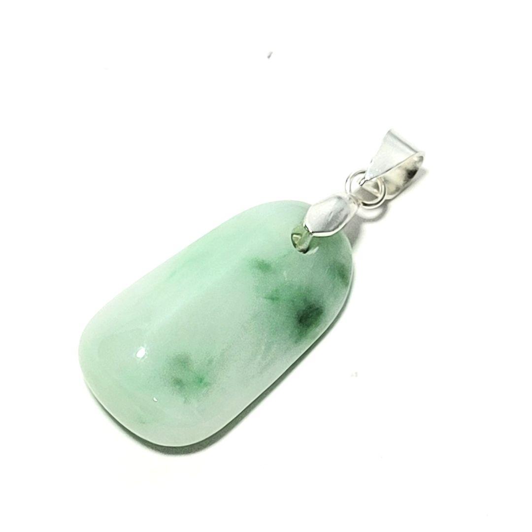 糸魚川翡翠ペンダントトップ金具(商品の説明参照)付PT0081