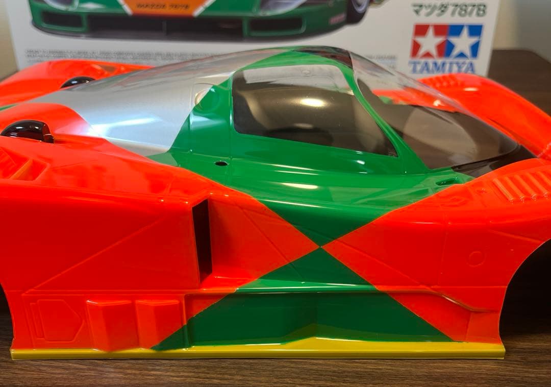 タミヤ 787B ボディ塗装済みセット