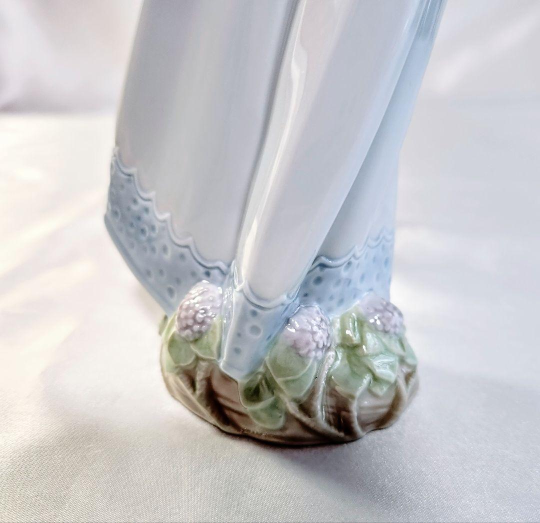 Julio＆Juliaリヤドロ【美品】フィギュリン《鳩を抱く少女》6807