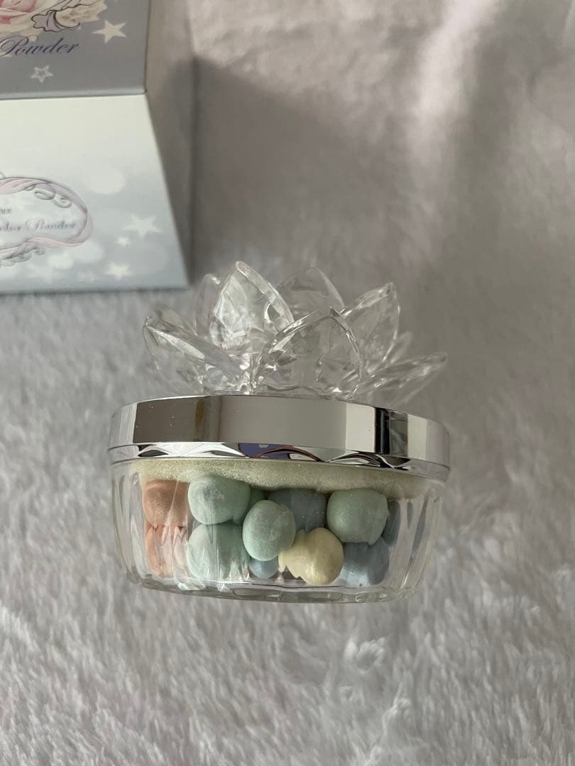 幻の銀水晶　フェイスパウダー　コスメ　セーラームーン　プレミアムバンダイ