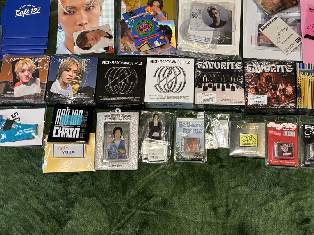 まとめ売り】NCT127 ユウタ 雑貨 まとめ売り（トレカ・アクスタ・小物）