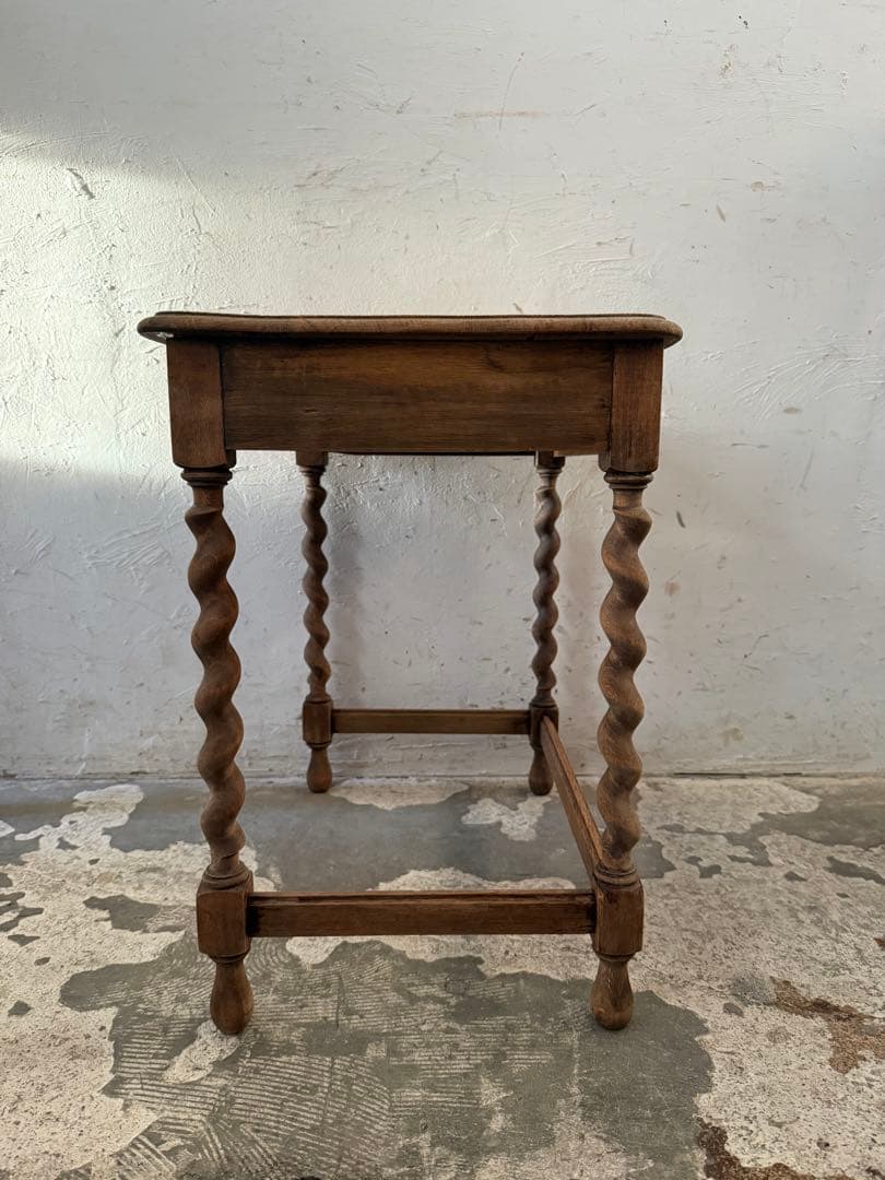 ビンテージ　サイドテーブル ベッドサイドテーブル　大　剥離