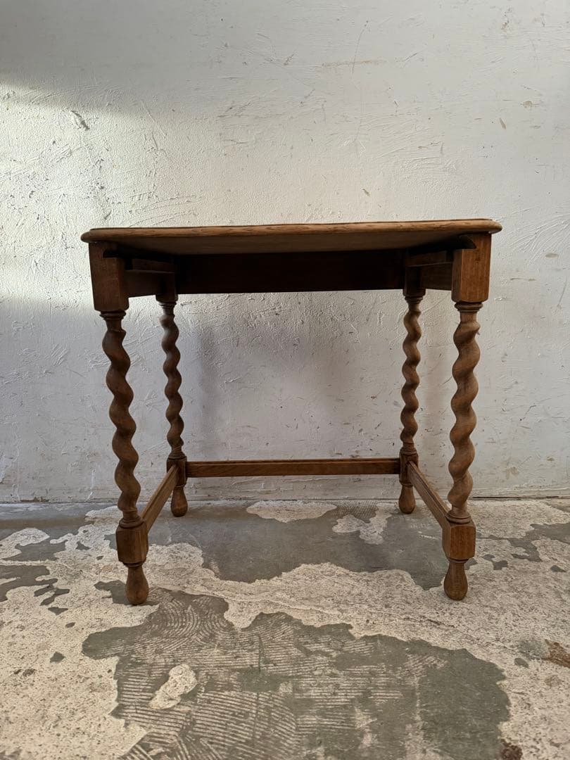 ビンテージ　サイドテーブル ベッドサイドテーブル　大　剥離