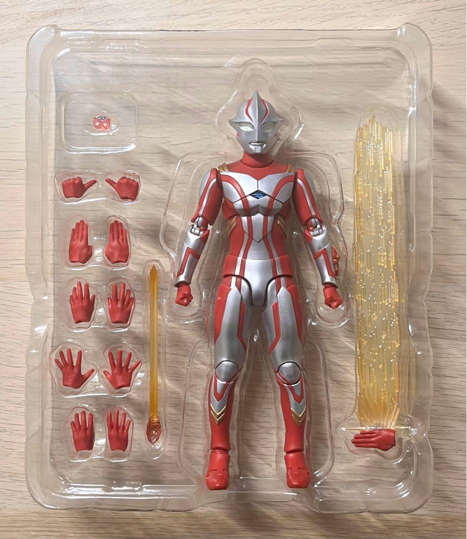 【かっちゃん】SHFウルトラマンメビウス+ハンターナイトツルギ