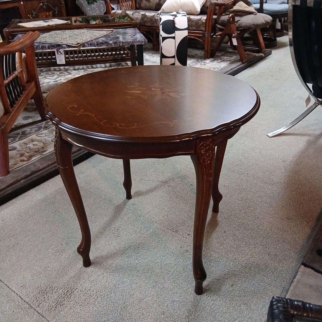 ブラウン 円形テーブル 花模様