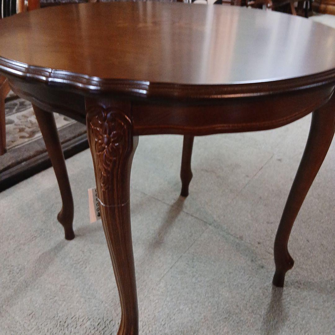 ブラウン 円形テーブル 花模様