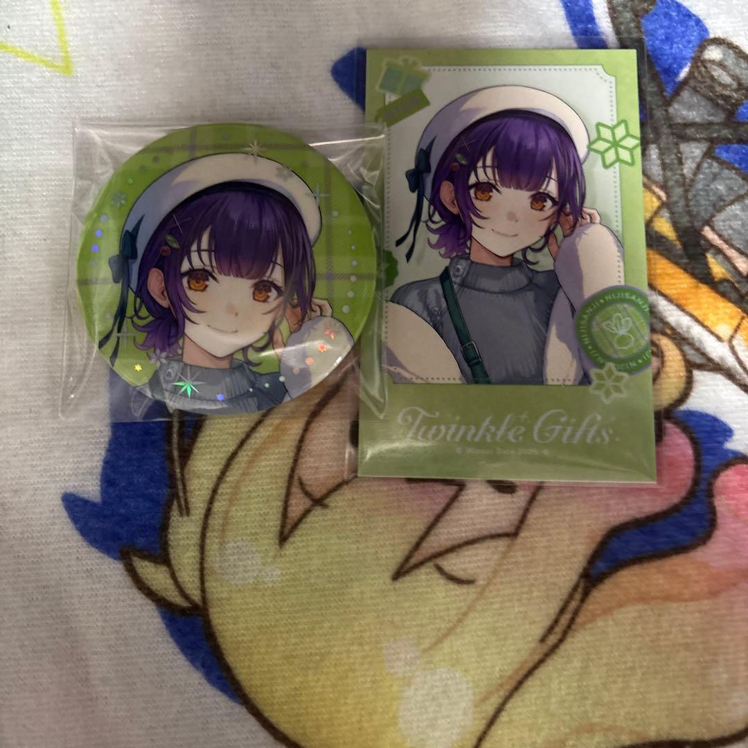 にじさんじ 七瀬すず菜 Twinkle Gifts 缶バッジ チェキ風カード - メルカリ