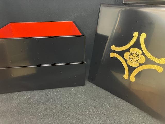 ☆美品　漆器　輪島塗重箱　黒内朱5段七五重　伝統工芸　ディスプレイ柴垣製