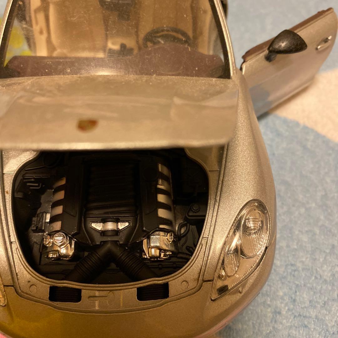 ポルシェ シルバー モデル