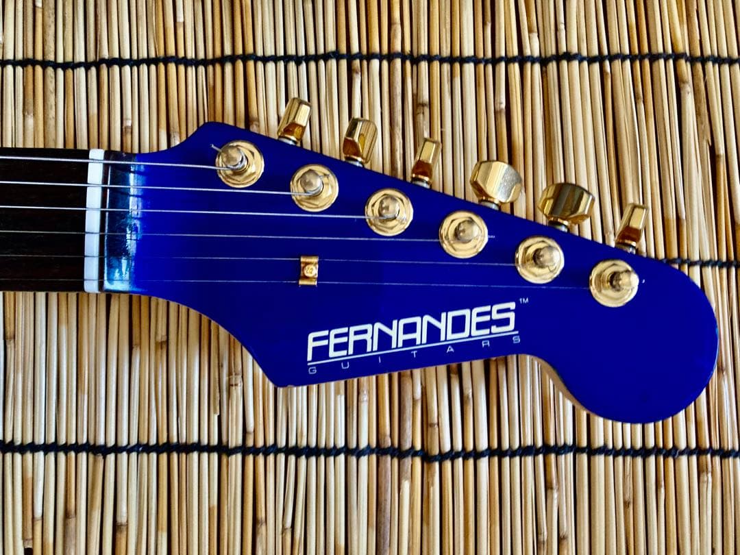 ☆ 花梨☆ 美品　改造で新機能満載　FERNANDES SSH ST