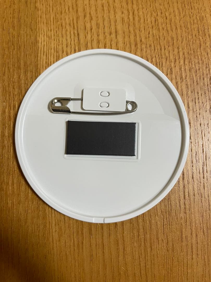 騎咲レイ】アイカツスターズ アニON マグネット付きバッジ - メルカリ