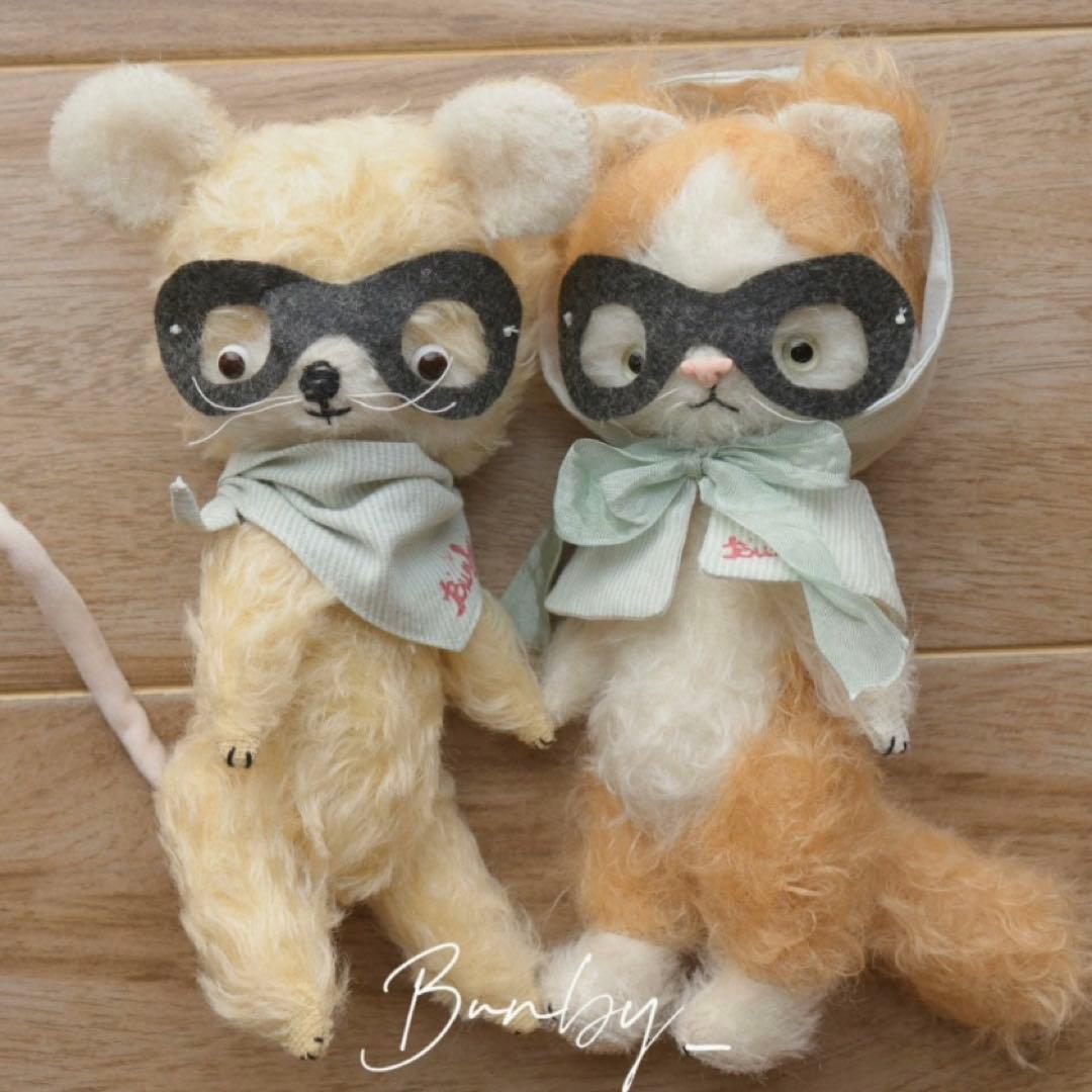 悪戯好きな仔猫ちゃん アーティストベア 海外作家様 ハンドメイド ぬいぐるみ