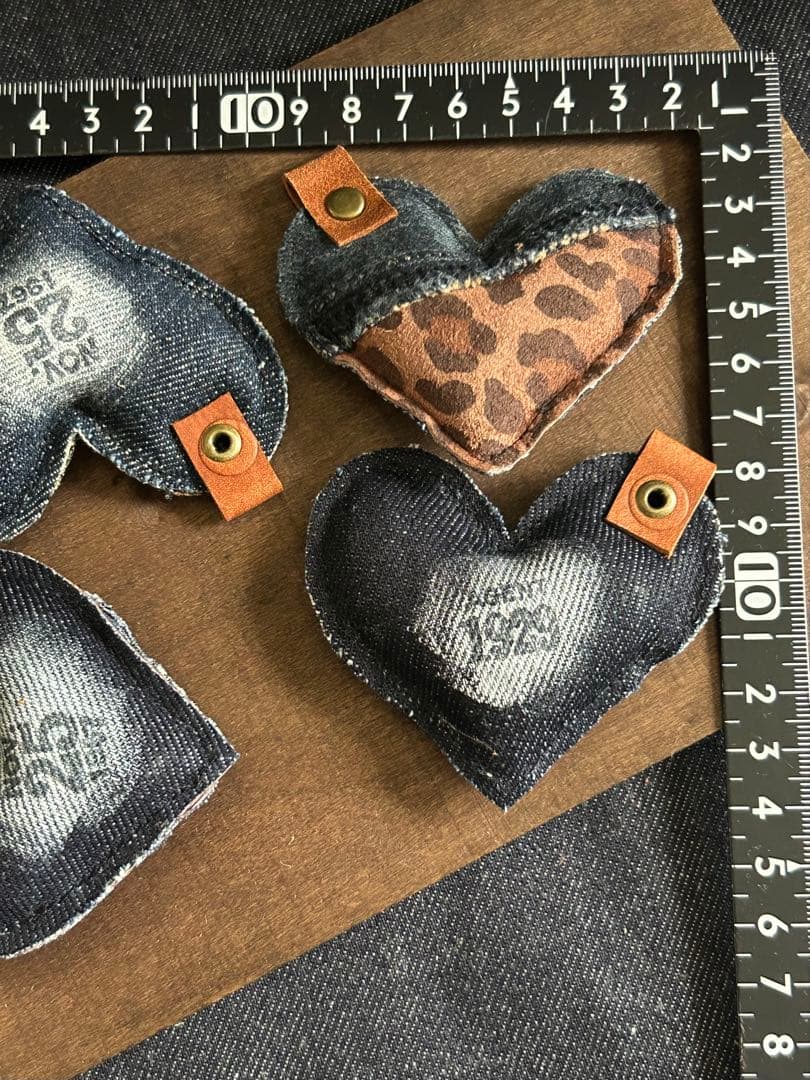 ぷっくりちびハートレオパレザー　No.474