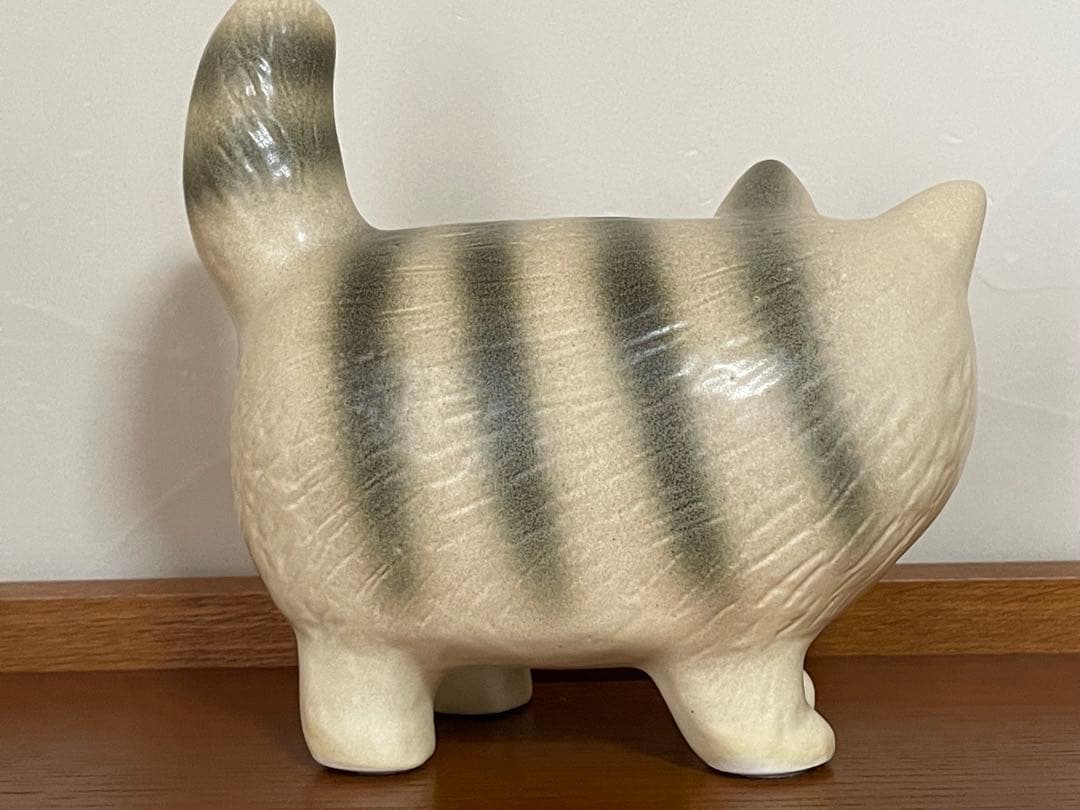 リサラーソン　キャットモア　グレーストライプ