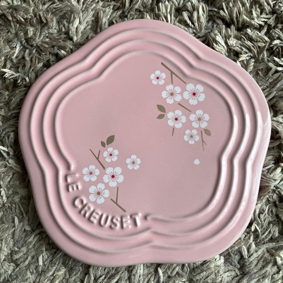 フラワースタッキングラムカン　桜シフォンピンク　ル・クルーゼ　フルール　コンテナ