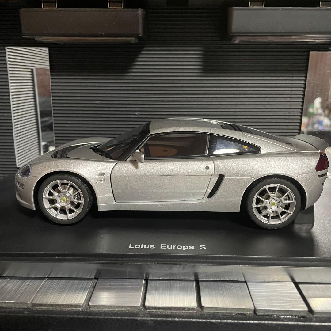 未展示品 オートアート 1/18 ロータス ヨーロッパ S シルバー - メルカリ