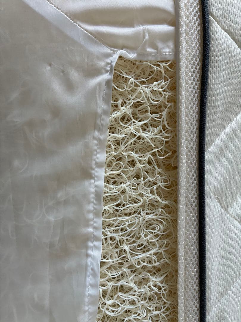 アイリス　エアリーマットレス　シングル　三つ折り　2枚セット