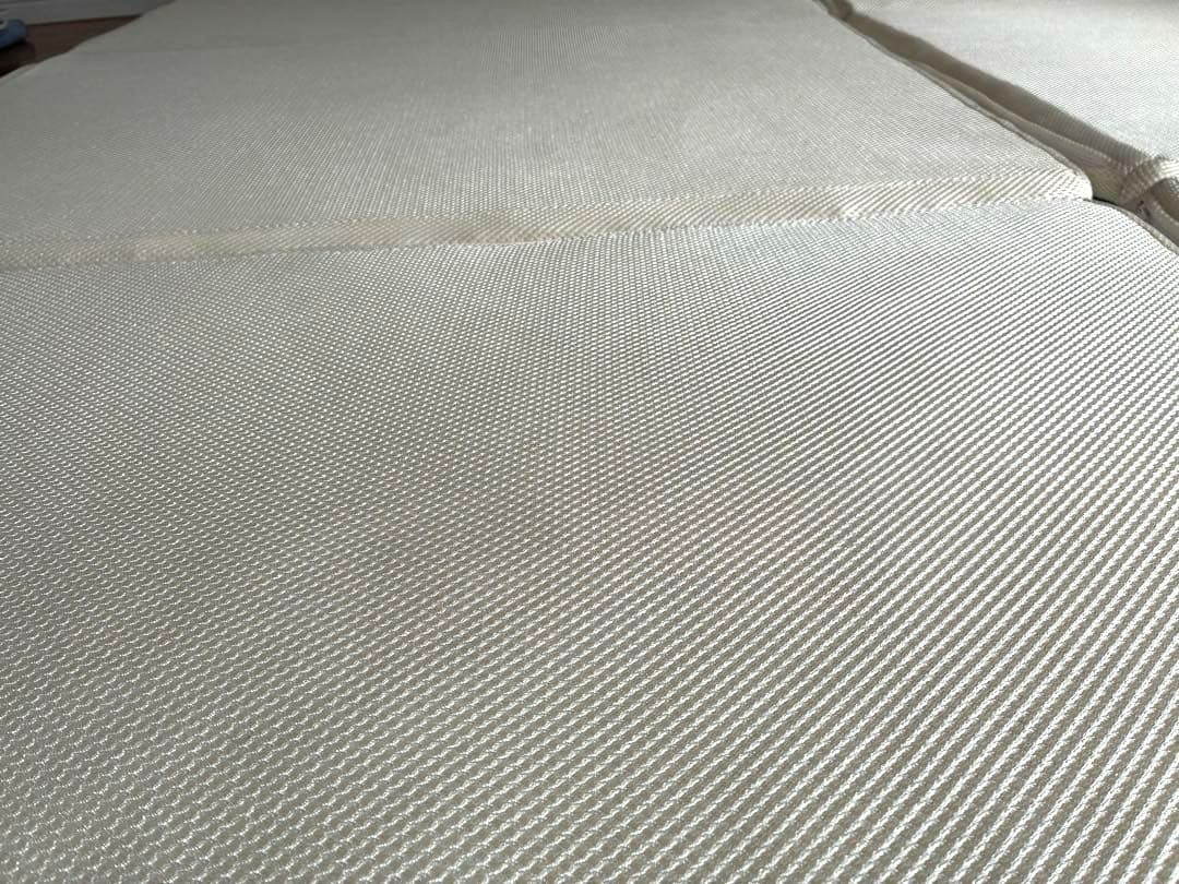 アイリス　エアリーマットレス　シングル　三つ折り　2枚セット