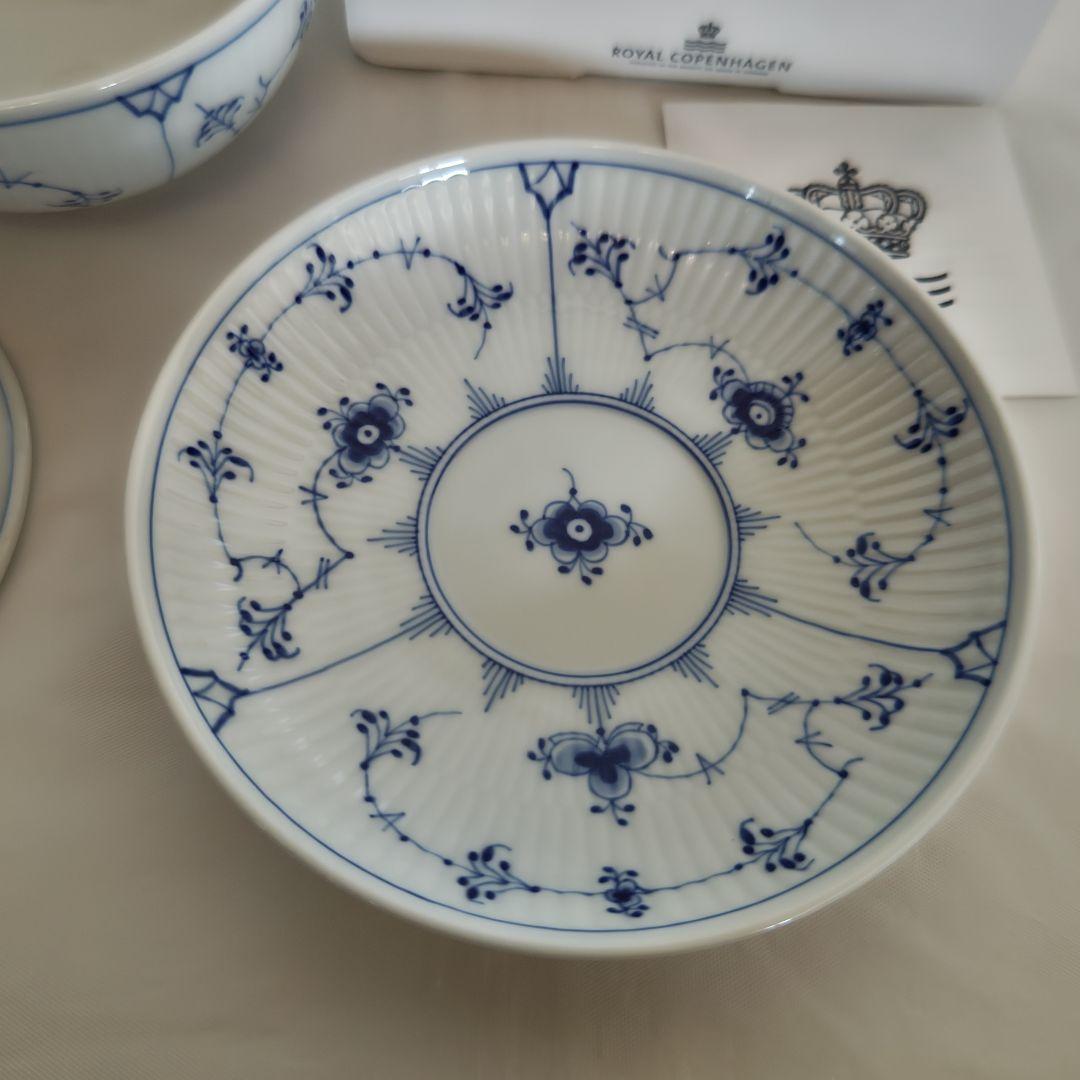 新品未使用 ロイヤルコペンハーゲン プレイン 蓋つきボウル&ソーサー