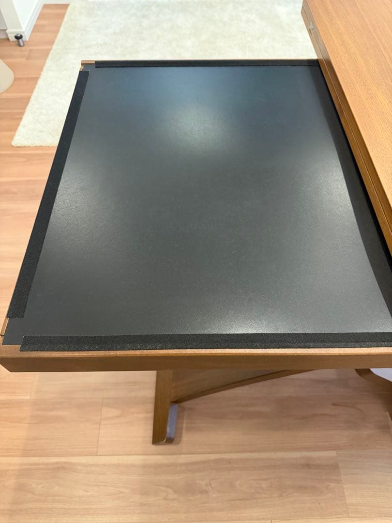 伸長・昇降式ナチュラルウッドテーブル