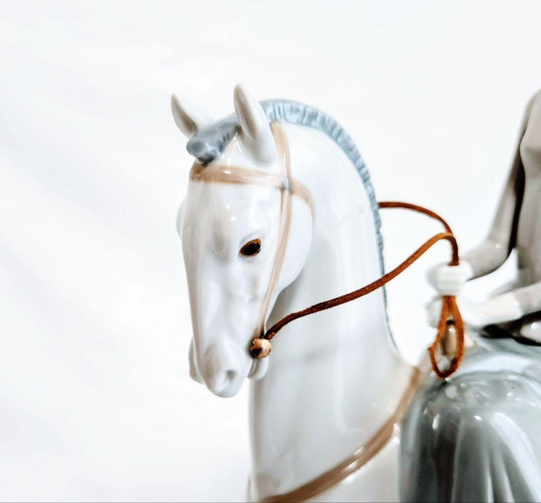 リヤドロ【美品】大型フィギュリン《白い馬の少女》No.4516