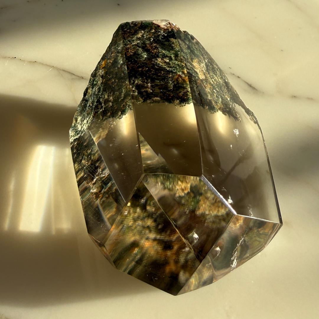 【ガーデン クォーツ】 ブラジル産 フリーフォーム