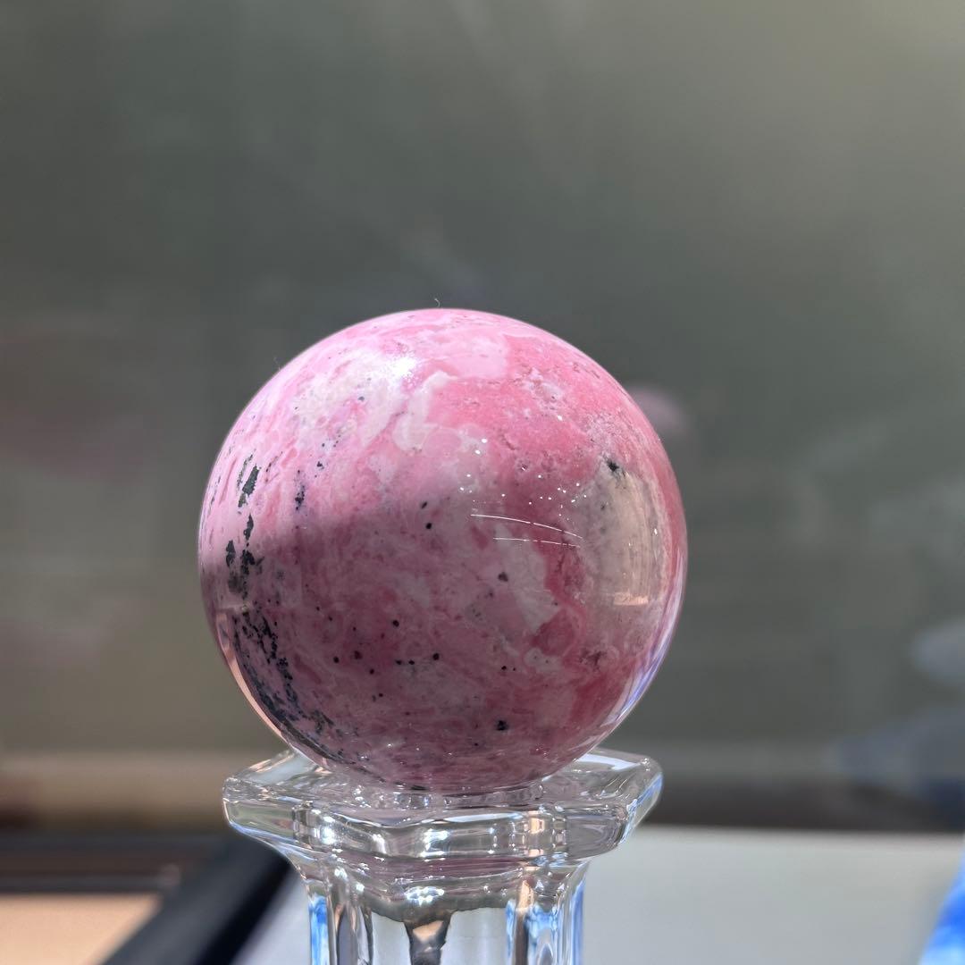 天然石 ロードナイトのスフィア　丸玉　置物G.140
