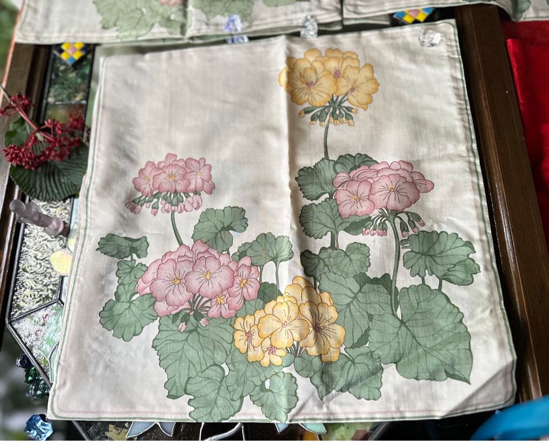 1974様感謝‼️マダム愛蔵品絹製クッションカバー　フランス製品　手染め工房手作り