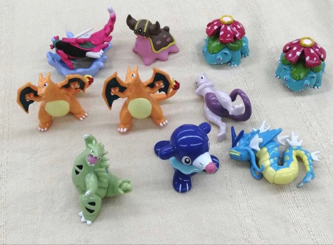 ポケットモンスター　ポケモン　フィギュア　人形　レトロ３０種以上