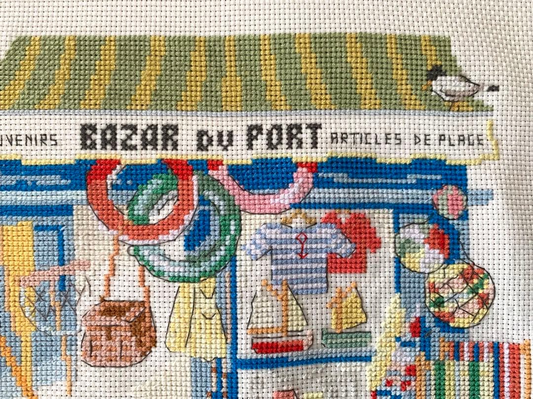 ヴェロニクアンジャンジェ　ハンドメイド　クロスステッチ完成品　海辺のマーケット