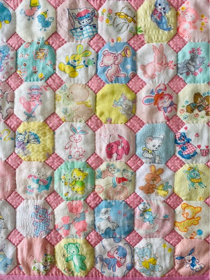 パッチワークキルト　オクタゴンのキルト