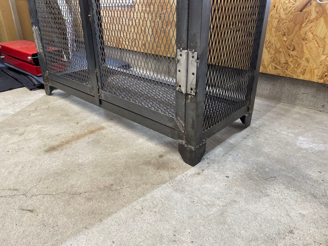 アイアンキャビネット　引き取り限定