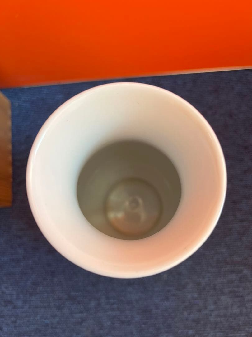 1270 深川製磁 宮内庁御用達 瑠璃地百合金彩 花瓶 - メルカリ