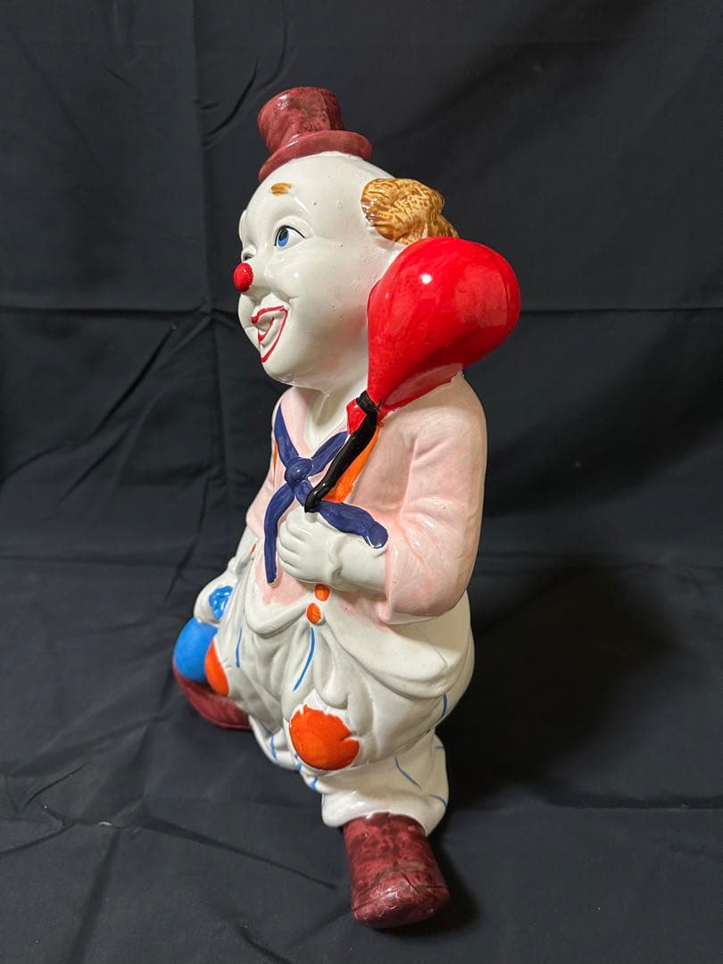 陶器製クラウンバンク 貯金箱（風船持ち）