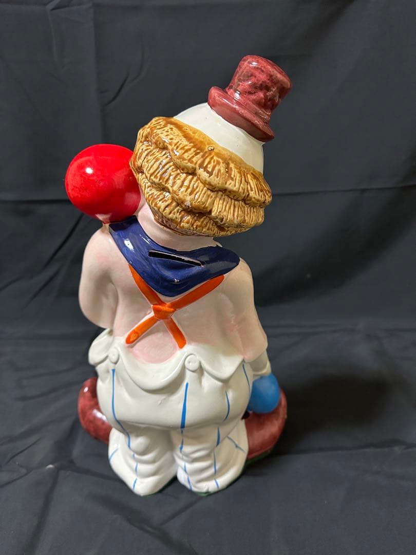 陶器製クラウンバンク 貯金箱（風船持ち）