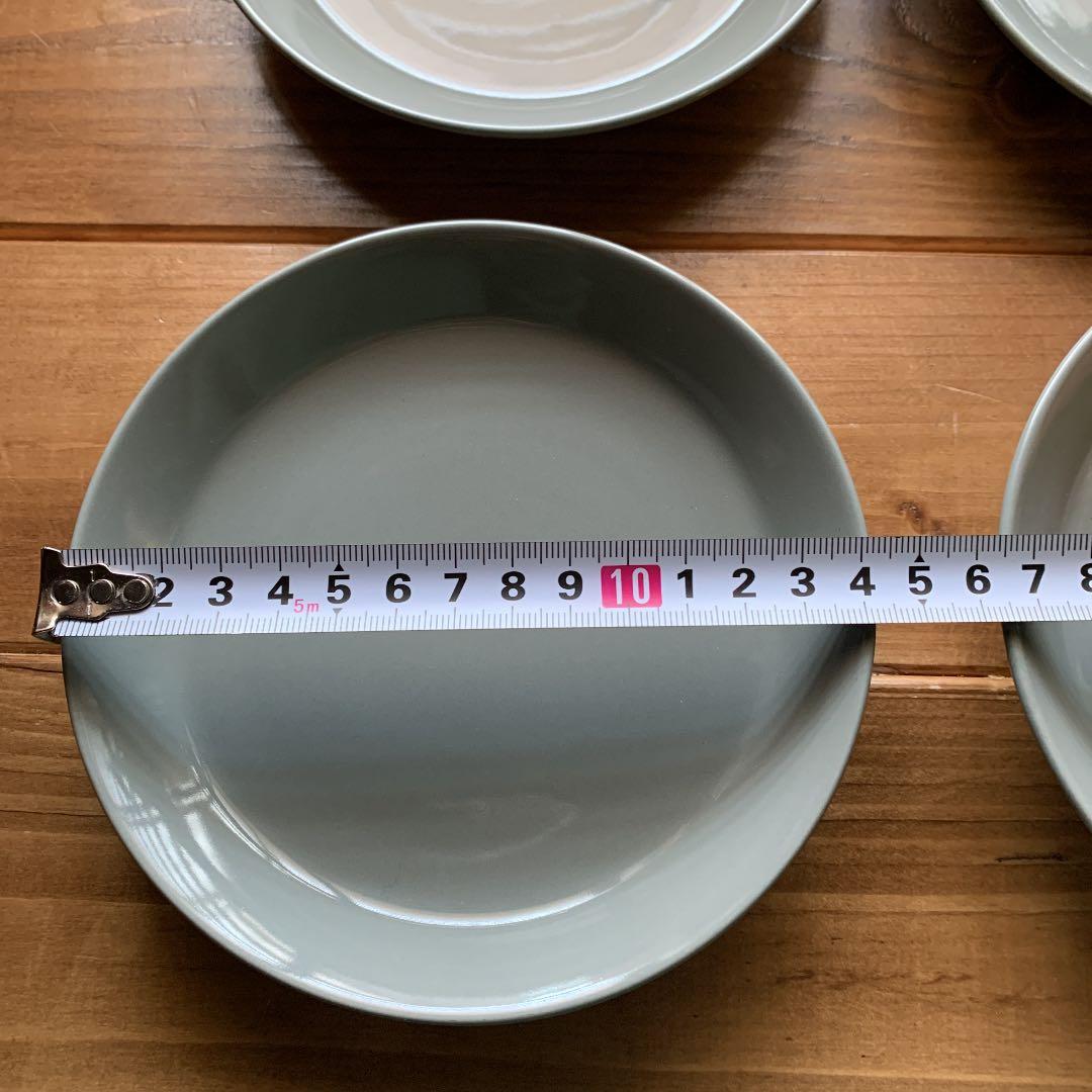 グレーの皿4枚セット　直径14cm 未使用
