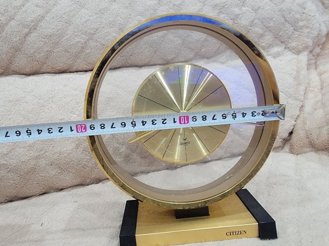 CITIZEN ゴールドメタル置時計