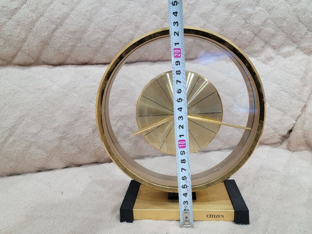 CITIZEN ゴールドメタル置時計