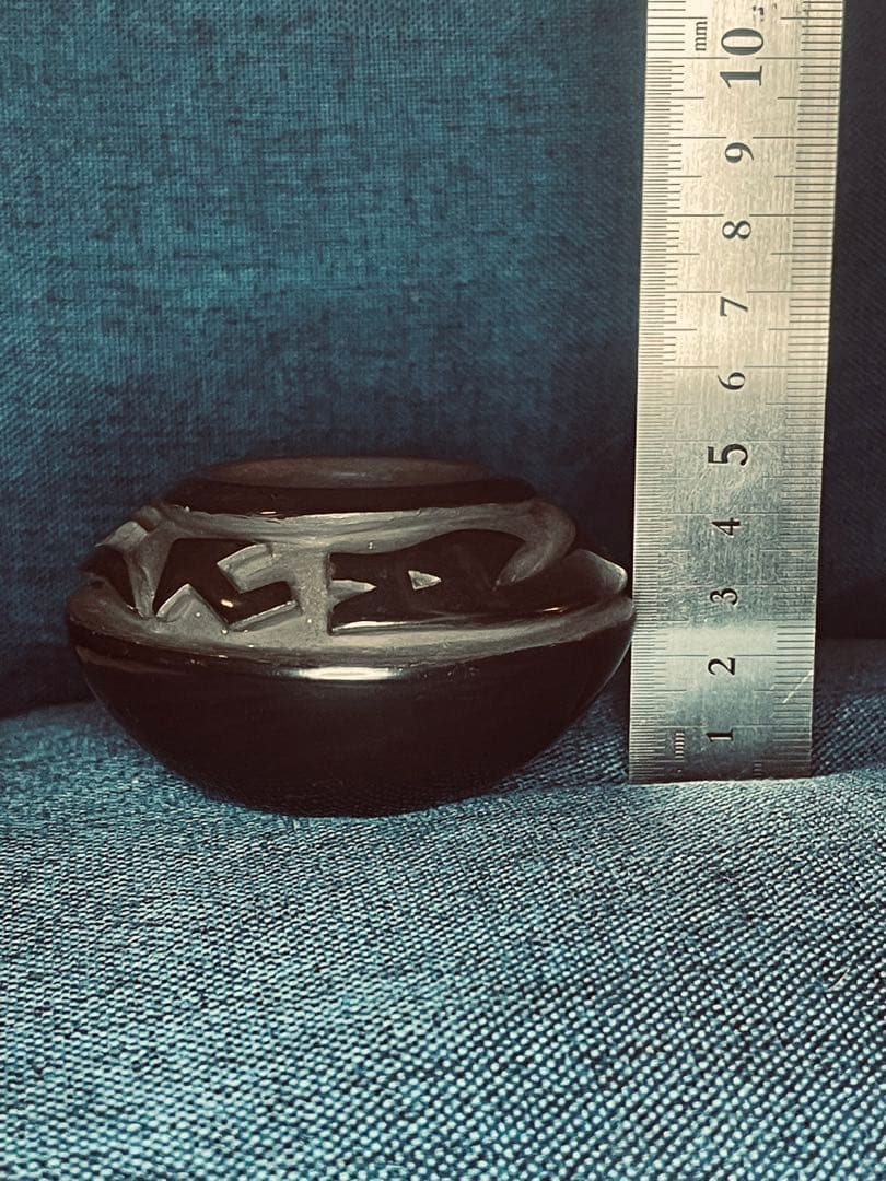 壺 黒壺 ポタリー ポピ ズニ ナバホ サンタクララ インディアン