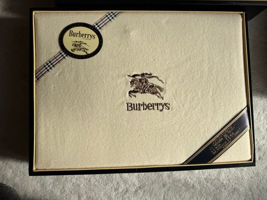Burberryバーバリー　ソフトコットンシーツ140×240 3個セット
