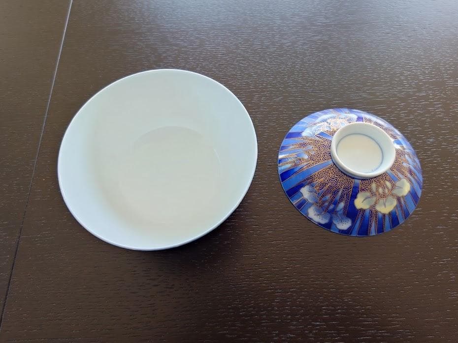深川製磁　飯碗　蓋付き　金彩あやめ飯碗　2個　工芸品